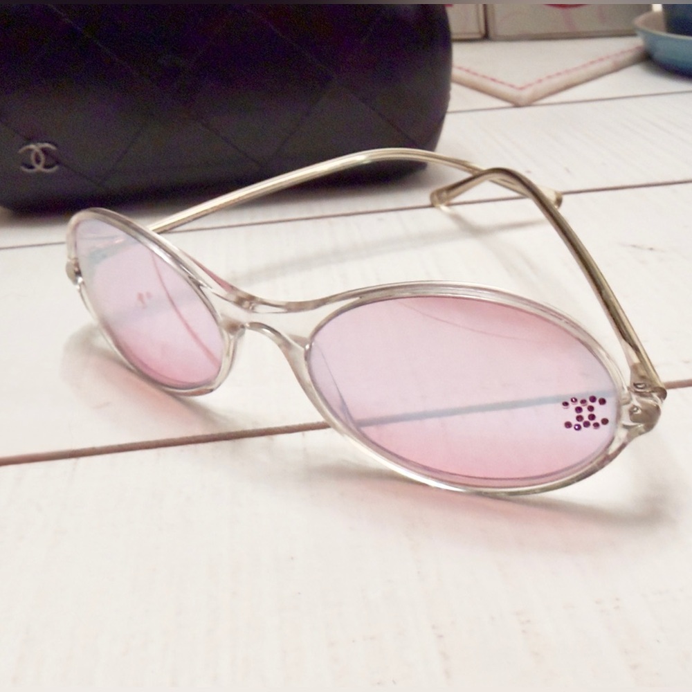 Chanel Pink Mirrored Sunglasses - Picture 3 of 10